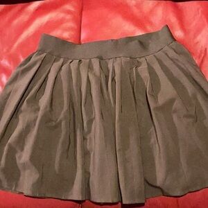 Women’s Olive Green Pleated Skater Skirt
